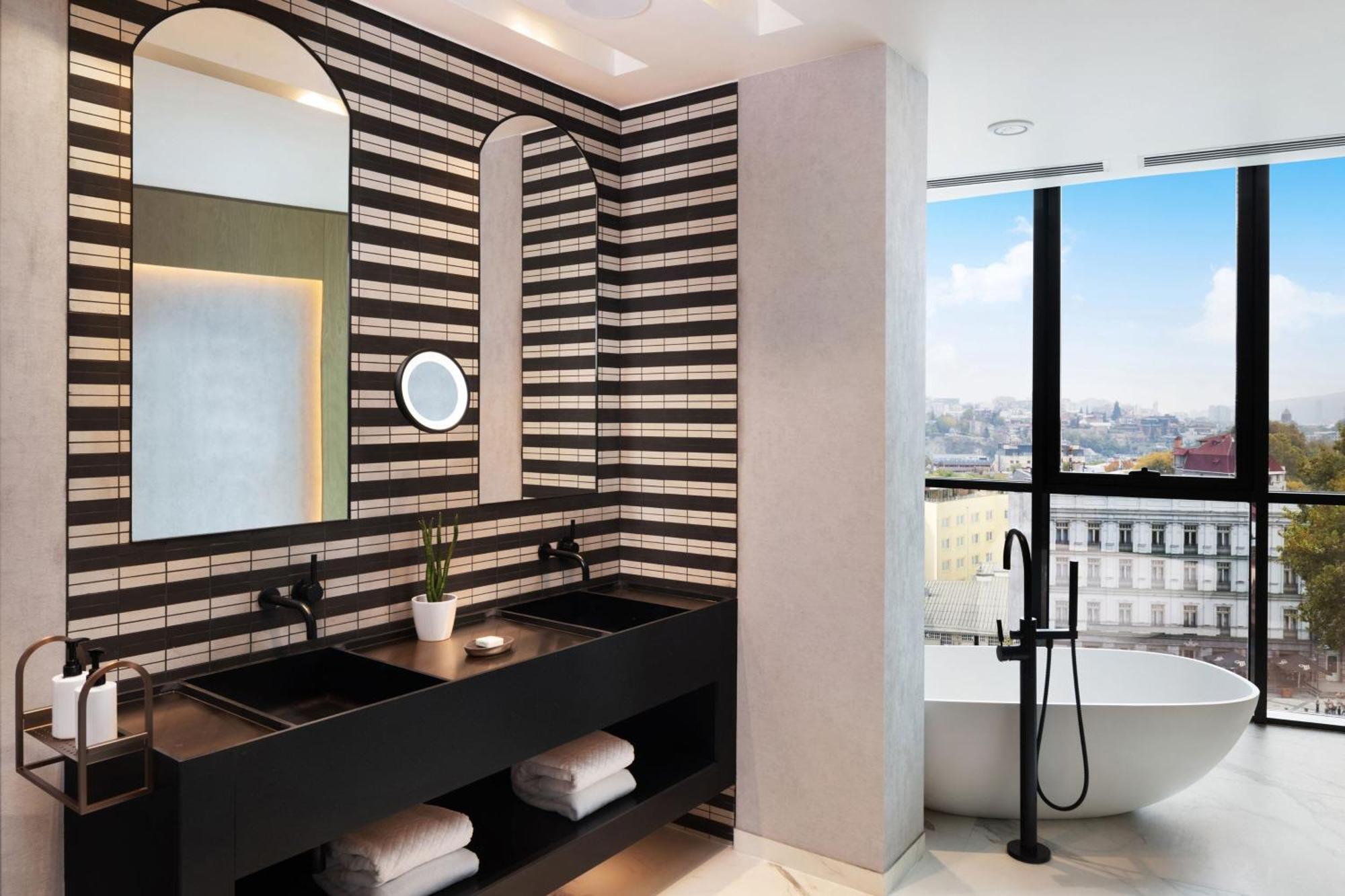 Paragraph Freedom Square, A Luxury Collection Hotel, Tiflis Dış mekan fotoğraf